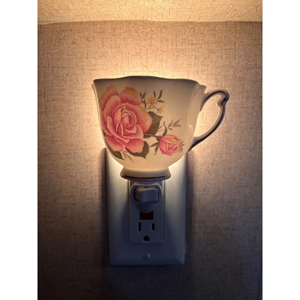 Handcrafted Vintage Teacup Night Light‎ Pink Rose Floral Porcelain Plug In Lamp